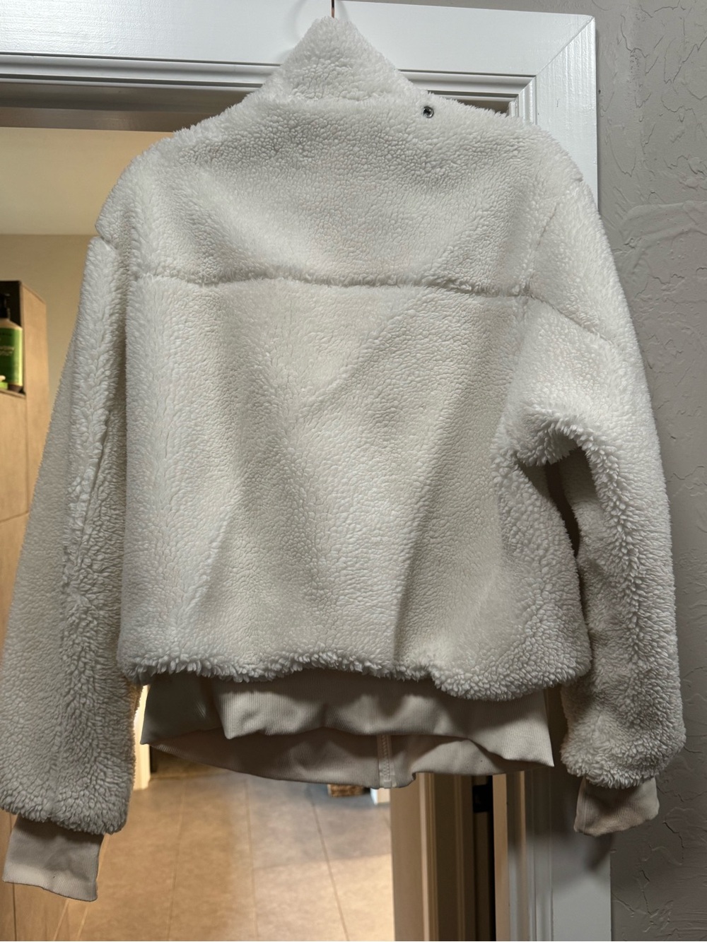 ALO Yoga Cream Sherpa Zip-Front Jacket - Women's Cozy Outerwear - Picture 2 of 9